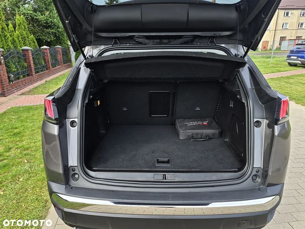 Peugeot 3008 1.6 PureTech Hybrid PHEV Allure Pack S&S EAT8 - 33