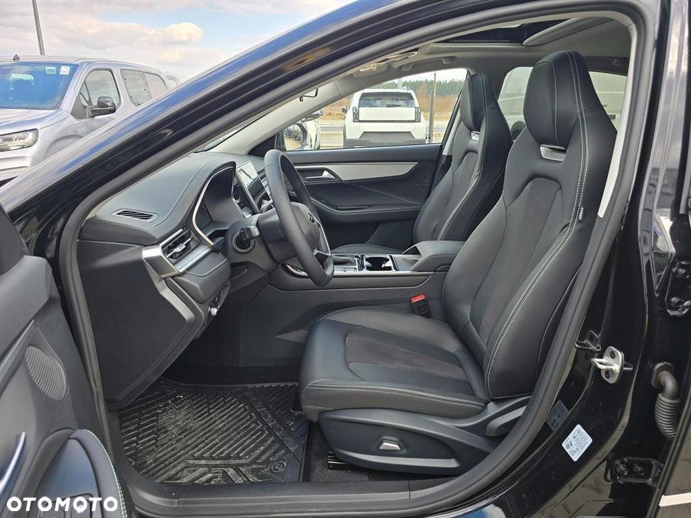 JAC J7 Plus CVT - 13