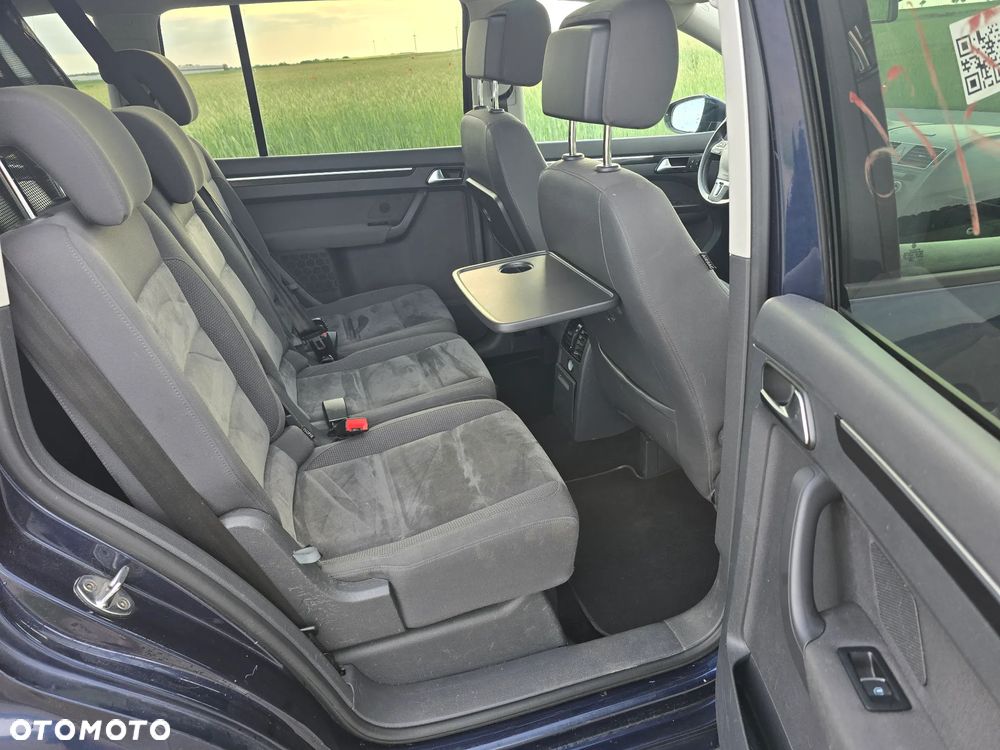 Volkswagen Touran 2.0 TDI DPF DSG Highline - 8