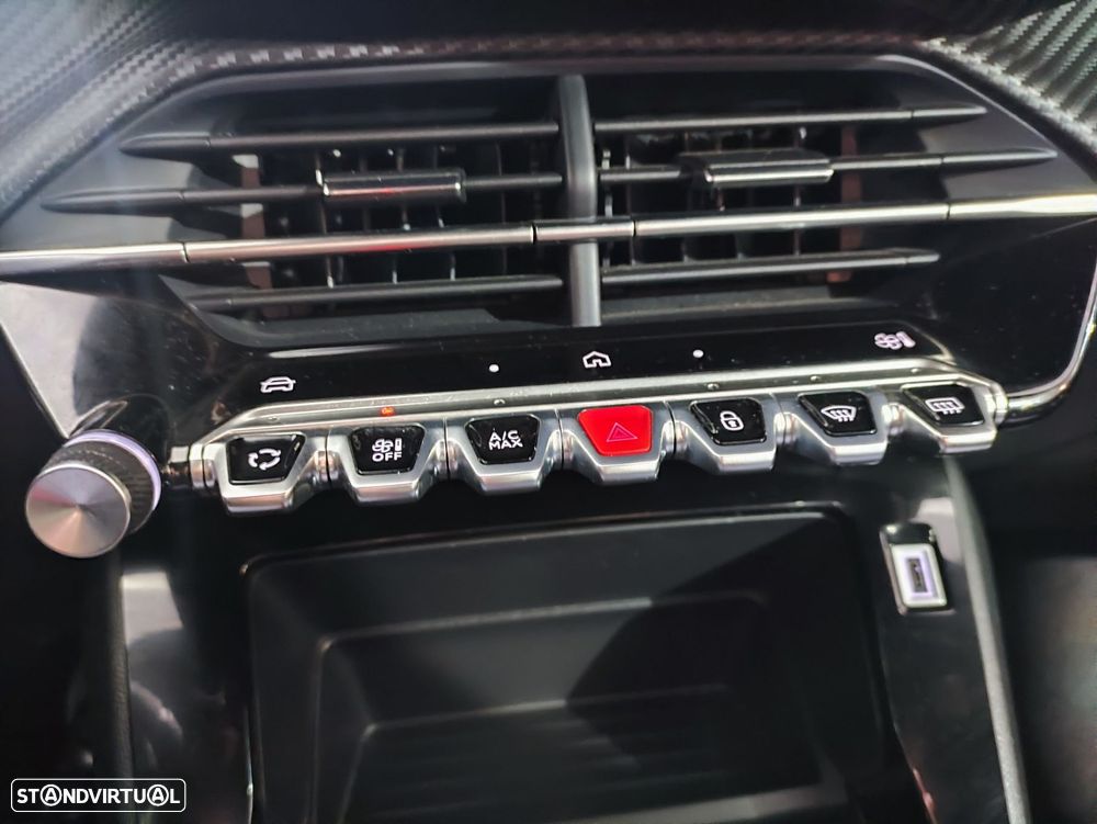 Peugeot 2008 1.2 PureTech Style - 23