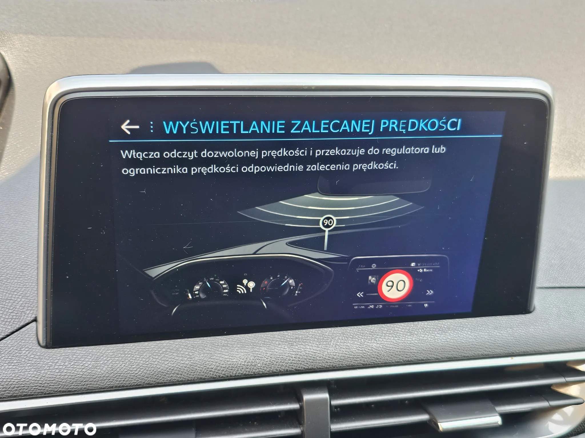 Peugeot 3008 1.5 BlueHDi Active Pack S&S EAT8 - 38