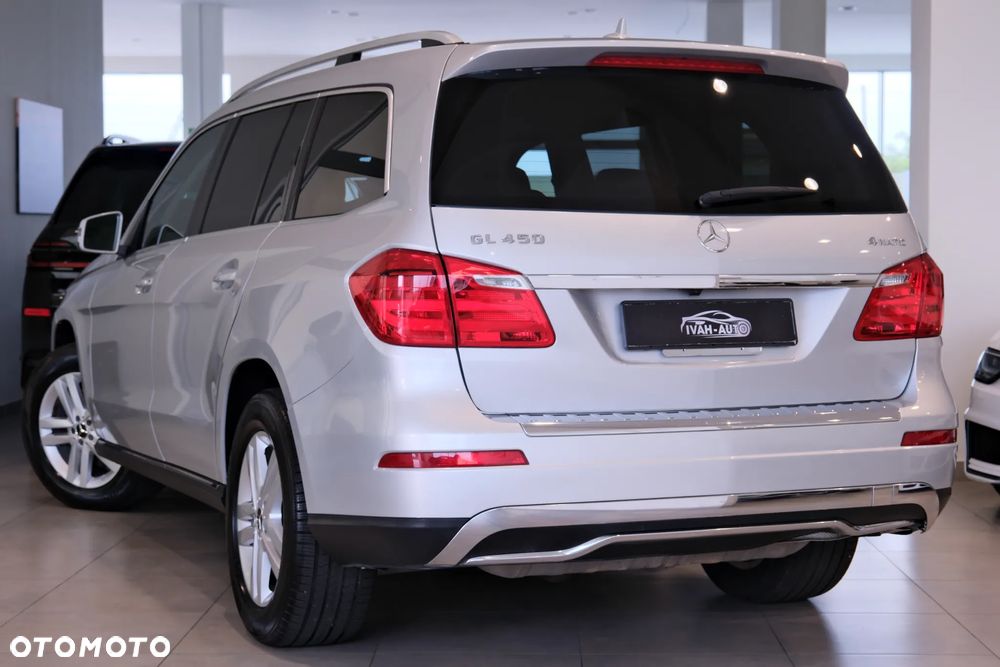Mercedes-Benz GL - 12