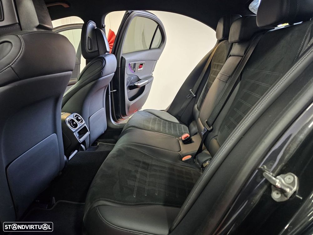 Mercedes-Benz C 300 e AMG Line - 13