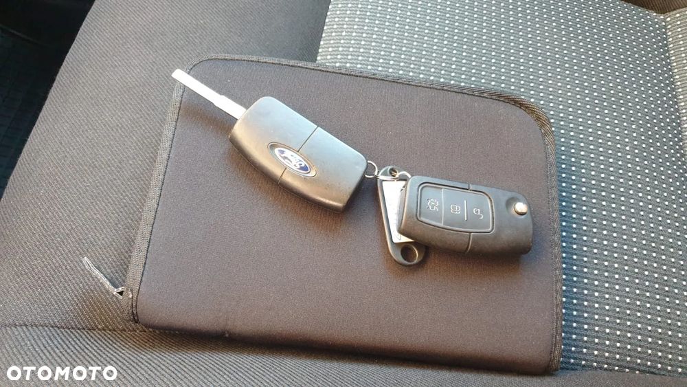 Ford Galaxy 2.0 TDCi Trend - 16