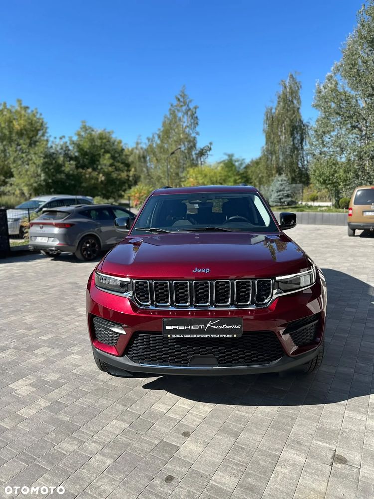 Jeep Grand Cherokee 2023 photo 3