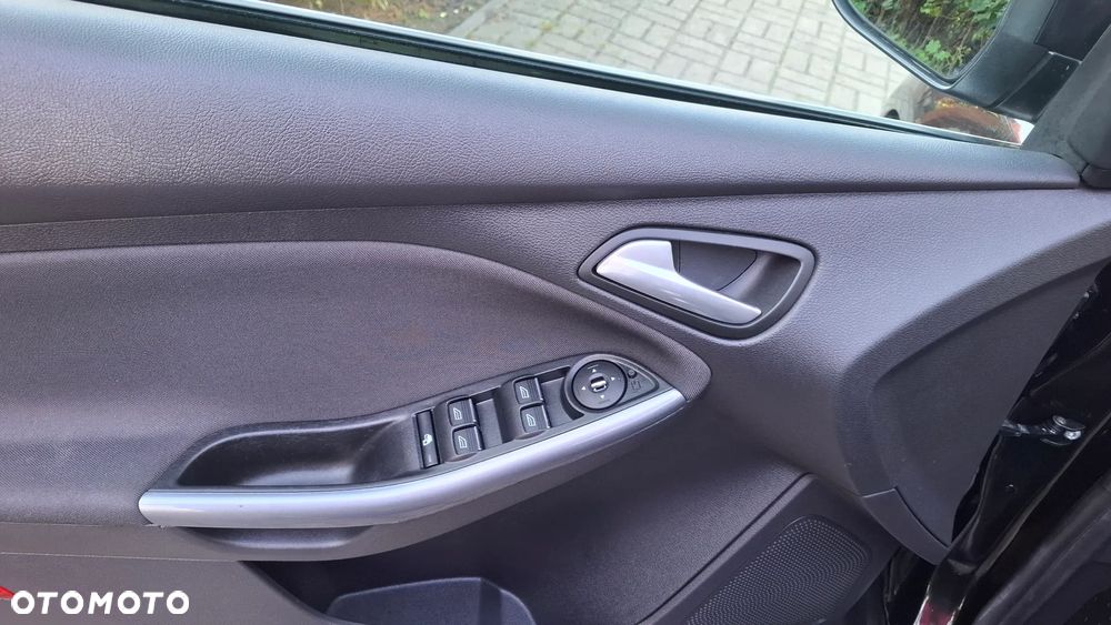Ford Focus 1.0 EcoBoost Trend - 13