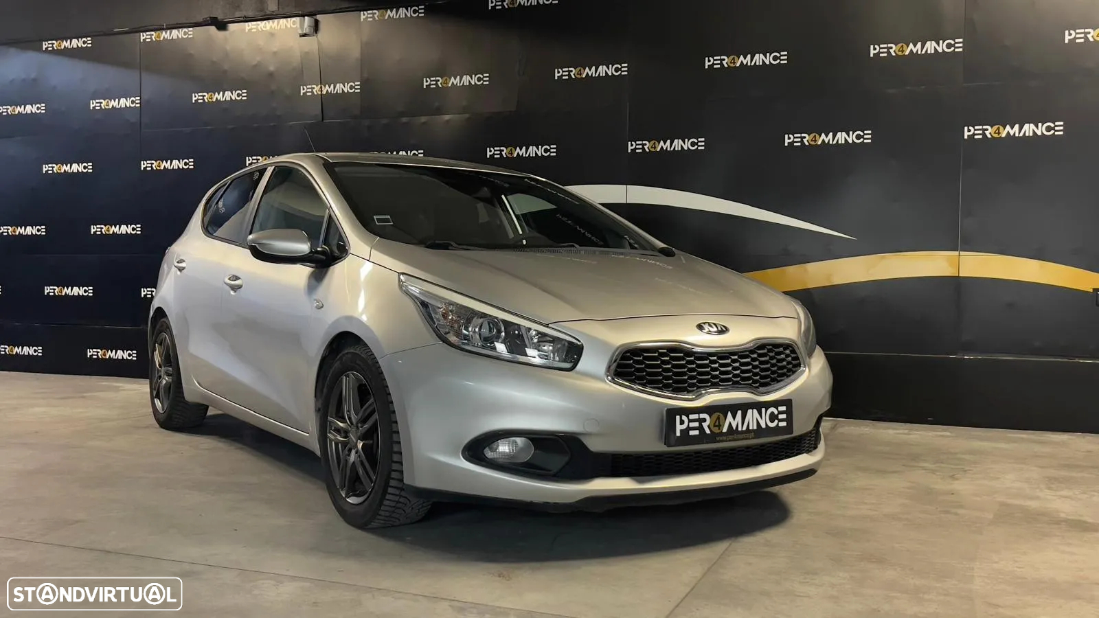 Kia Ceed 1.4 CRDi EX - 32