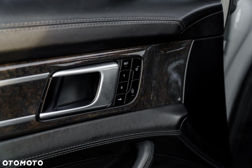 Porsche Panamera Turbo S E-Hybrid - 31