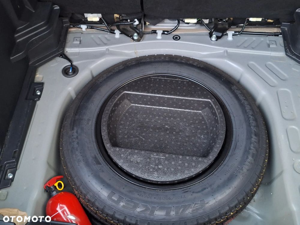 Toyota Yaris Cross - 17