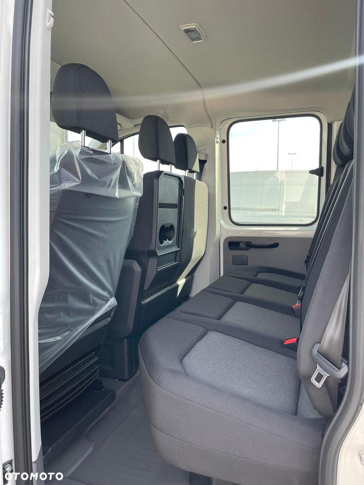 Volkswagen Crafter - 13