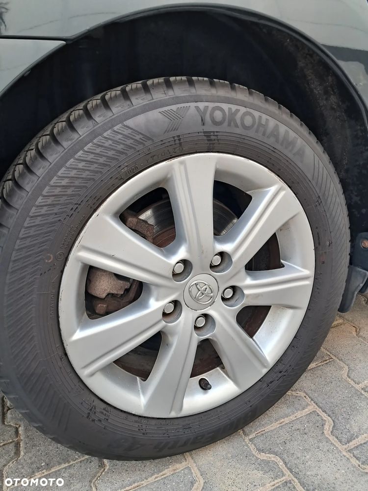 Toyota Avensis 1.8 Premium MS - 5