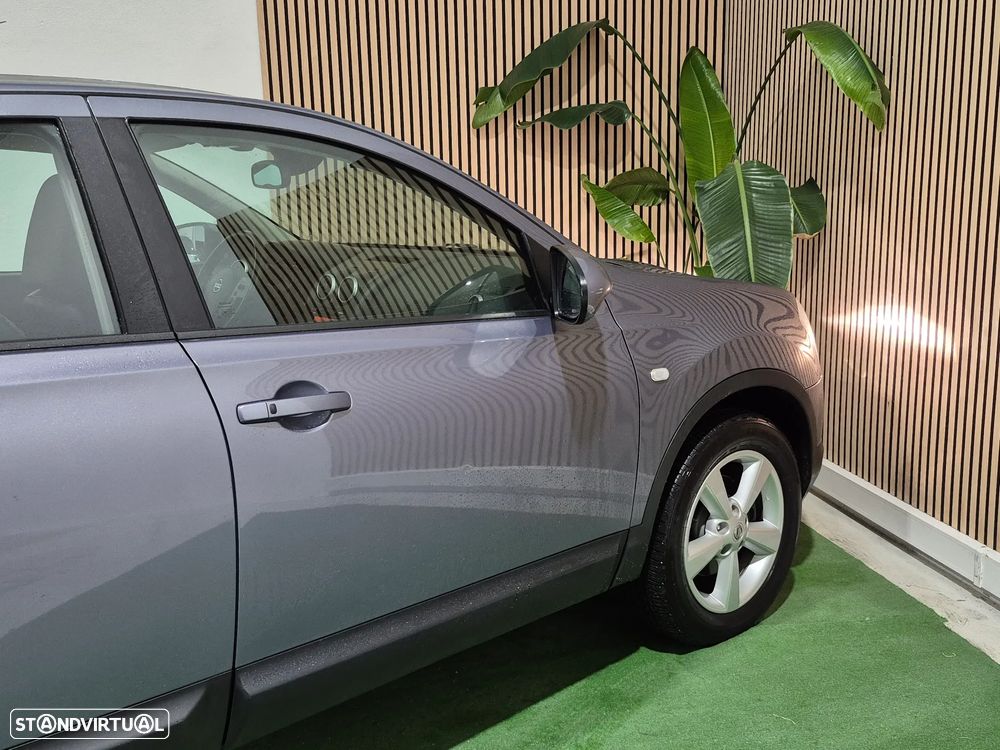 Nissan Qashqai 1.5 dCi Tekna Premium Pele Preta 17 - 8