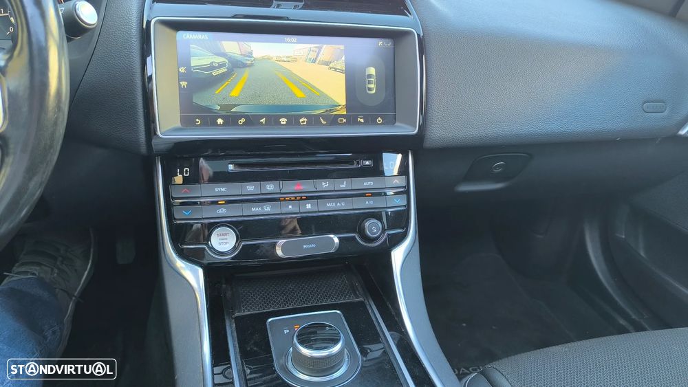 Jaguar XE 20d Aut. R-Sport Ingenium Edition - 18