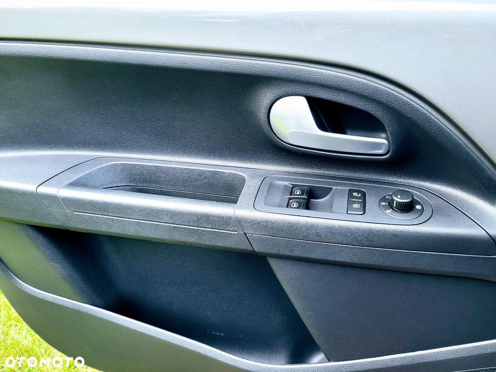 Volkswagen up! 1.0 move - 18