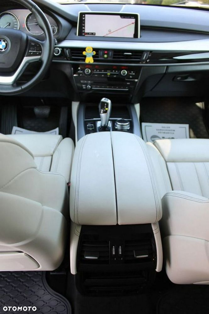 BMW X5 xDrive30d - 23