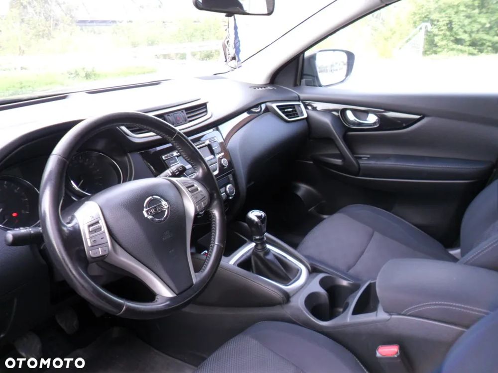 Nissan Qashqai 1.2 DIG-T Tekna EU6 - 16
