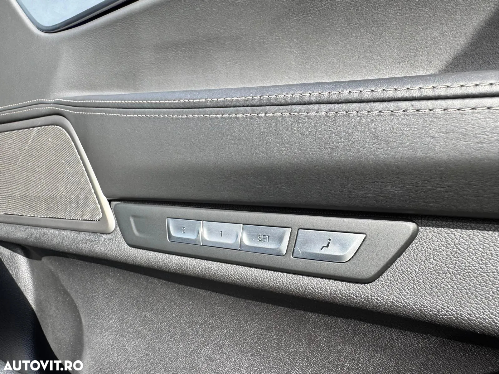 BMW Seria 7 740Ld xDrive - 23