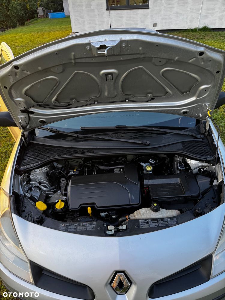 Renault Clio 1.2 16V Dynamique - 19