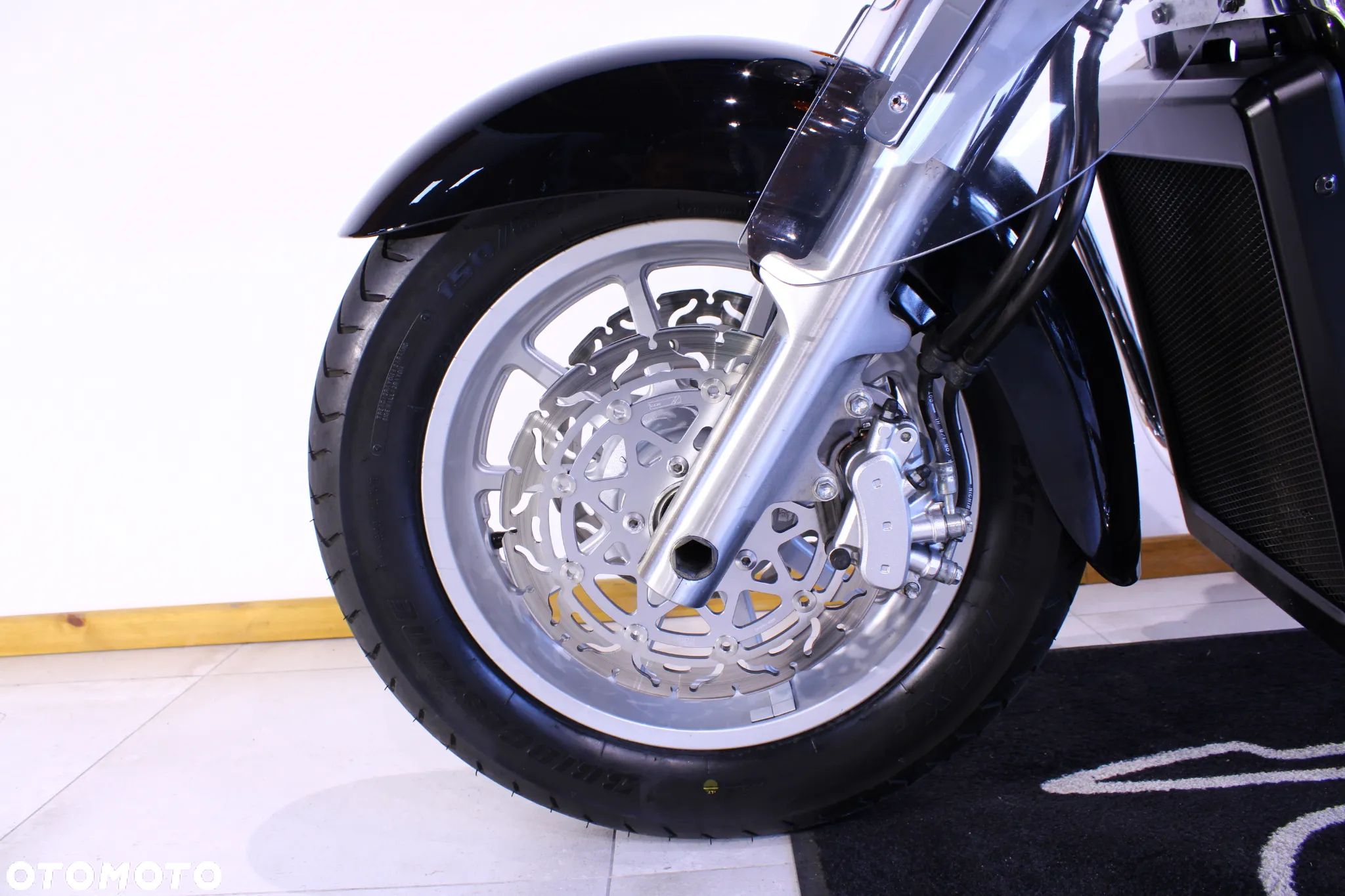 Suzuki Intruder - 25