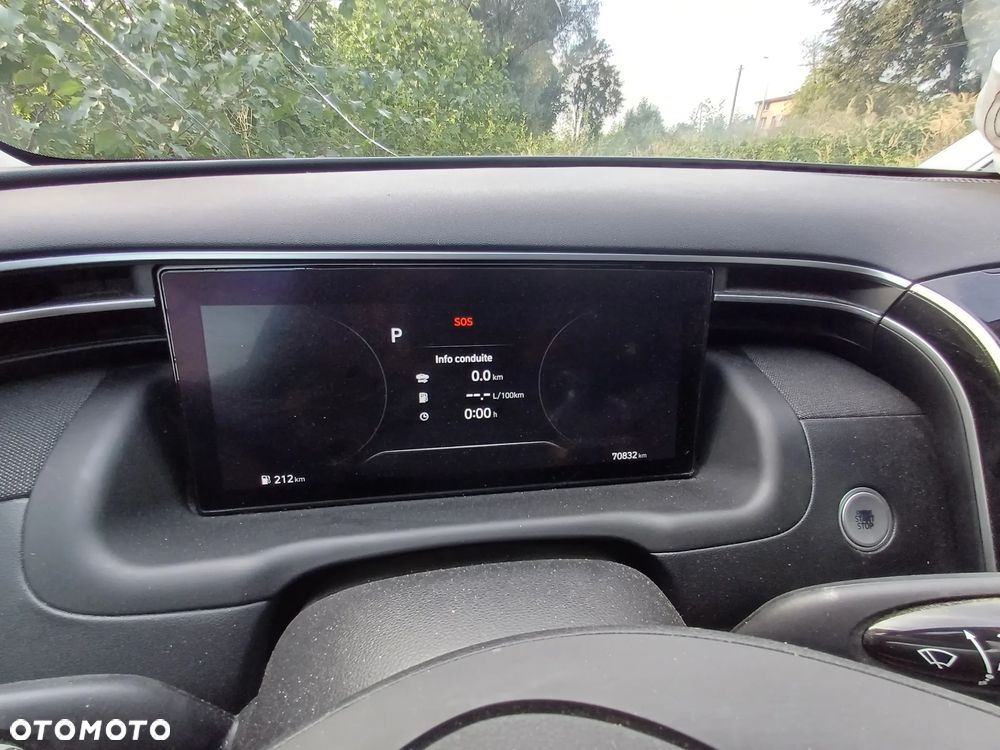 Hyundai Tucson 1.6 T-GDi HEV Executive 2WD - 35
