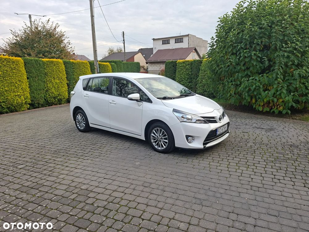 Toyota Verso - 9