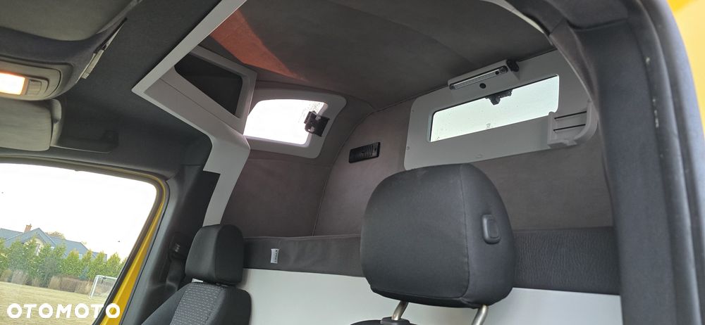 Mercedes-Benz Sprinter - 7