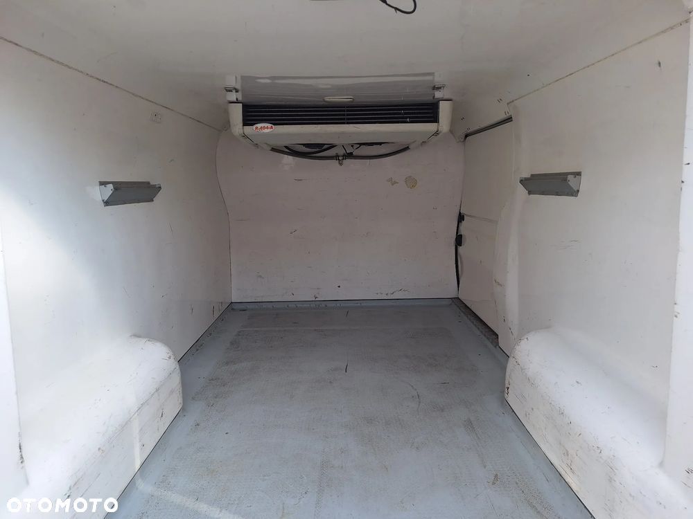 Opel Vivaro - 23