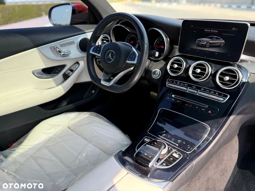 Mercedes-Benz Klasa C 300 9G-TRONIC AMG Line - 11