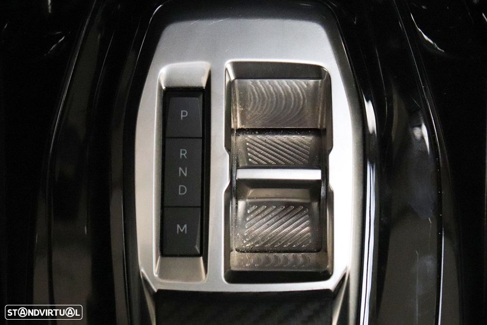 Peugeot 2008 1.2 PureTech Allure EAT8 - 13