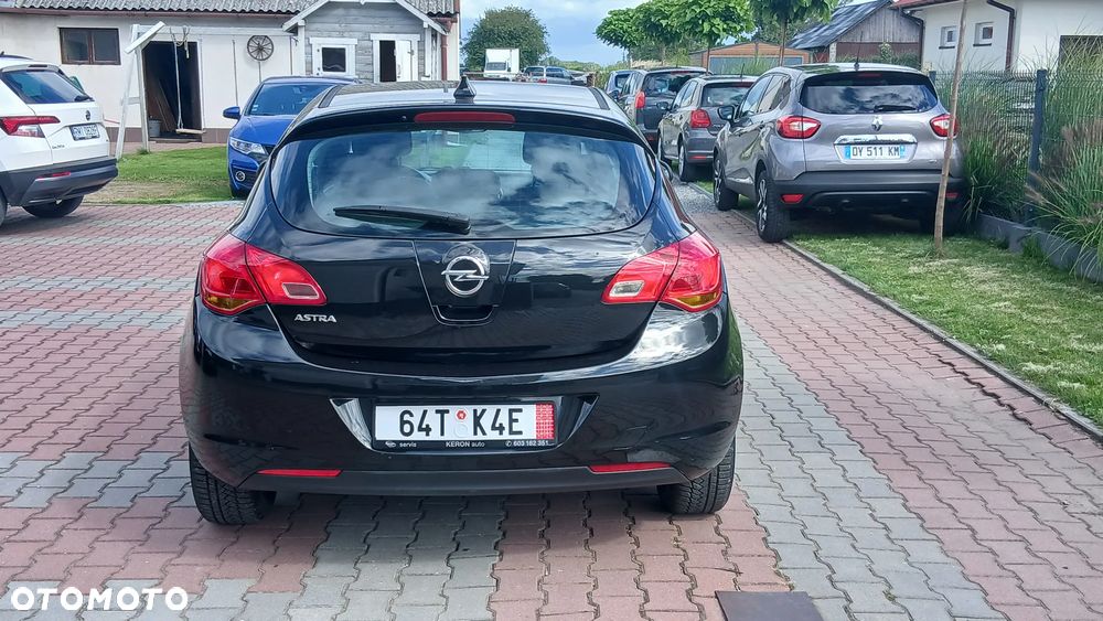 Opel Astra 1.4 EcoFLEX 150 Jahre - 4