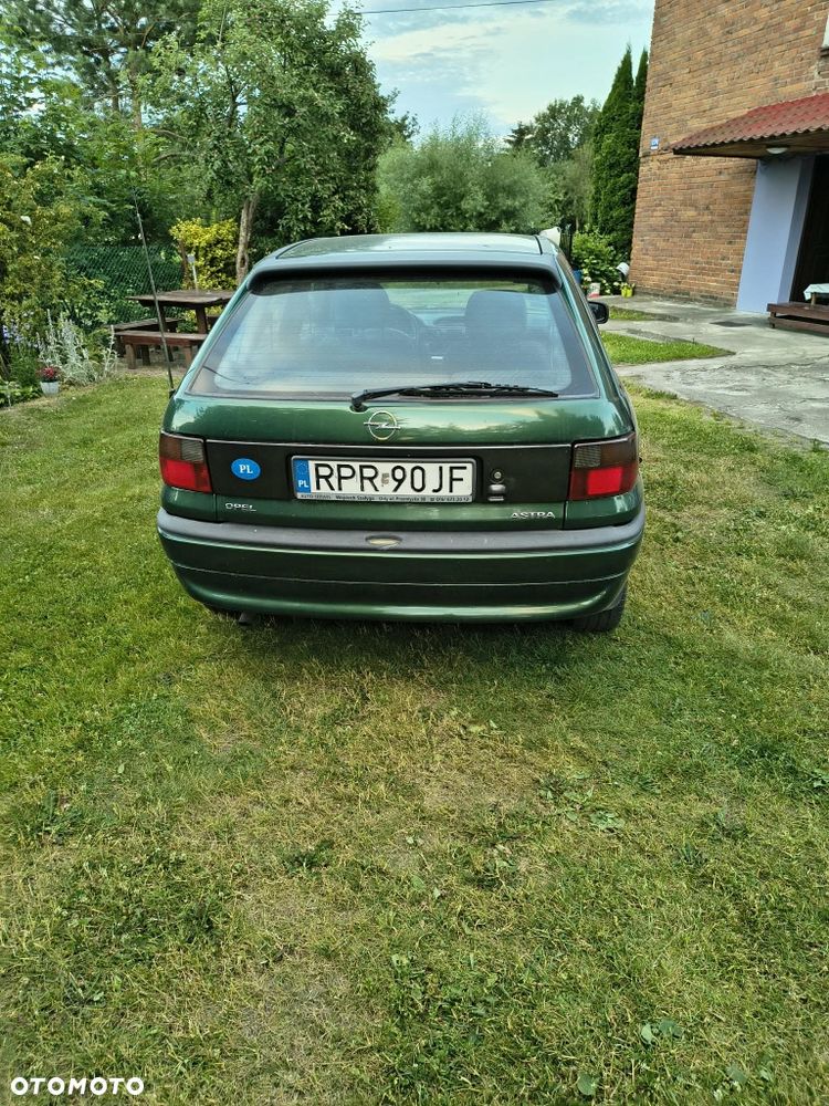 Opel Astra - 3