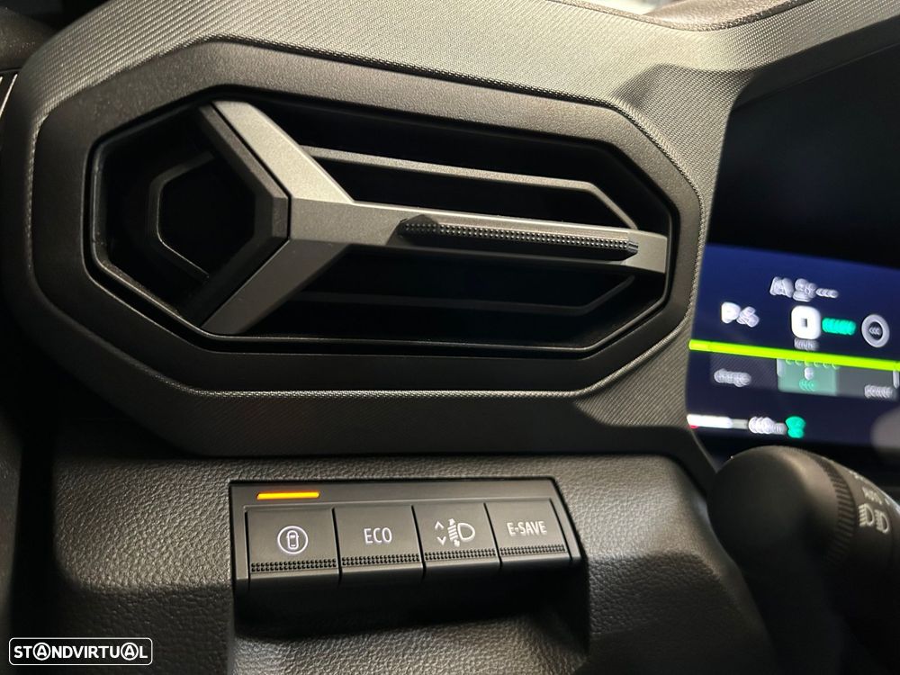 Dacia Bigster 1.8 Hybrid Journey - 38