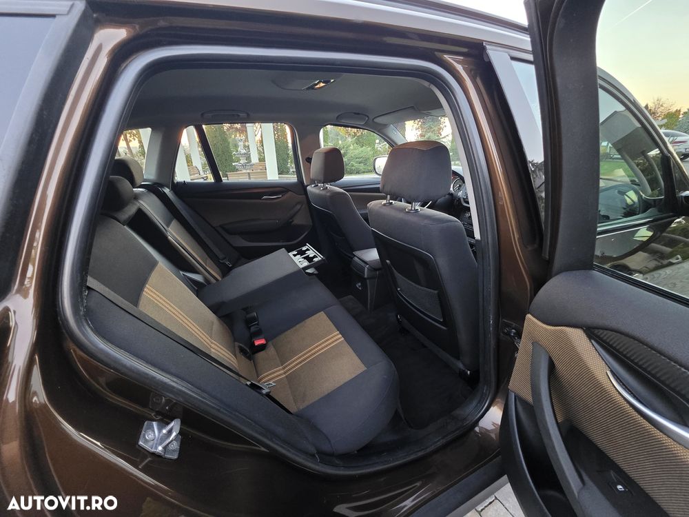 BMW X1 sDrive18d Sport Line - 11