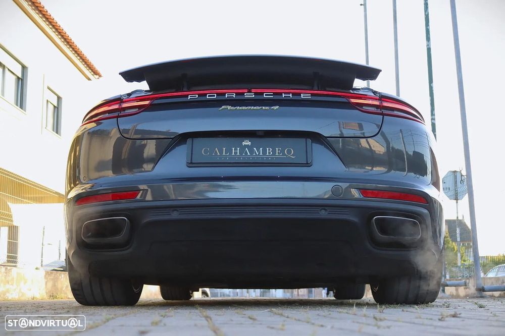 Porsche Panamera 4 E-Hybrid - 42