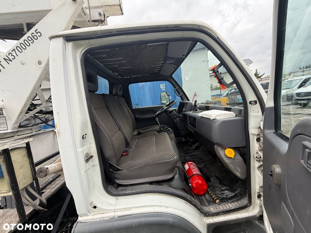 Nissan Cabstar - 4