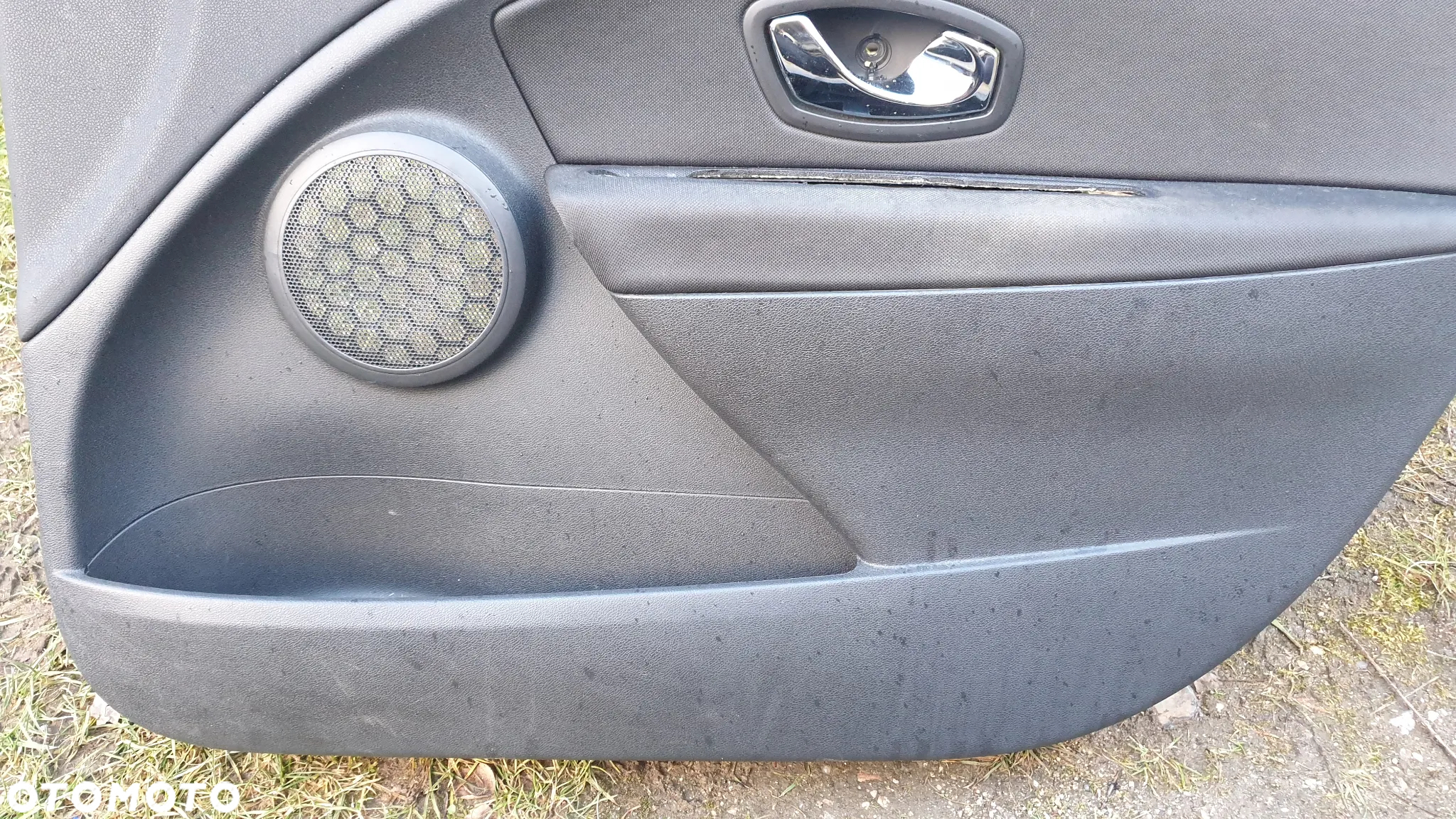Megane III 5 drzwi boczek drzwi przód prawy - 2
