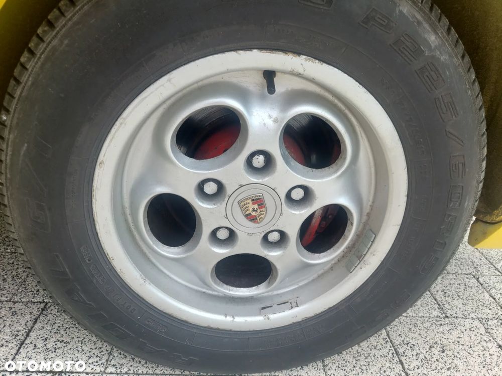 Porsche 944 - 13