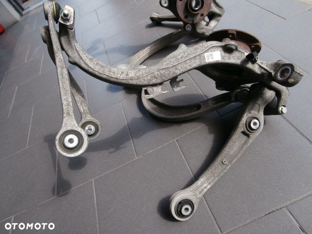 ZWROTNICA PIASTA WAHACZE 4G0407242C 4G0407241C PRAWA LEWA AUDI A6 C7 A7 A4 B8 LIFTQ5 - 6