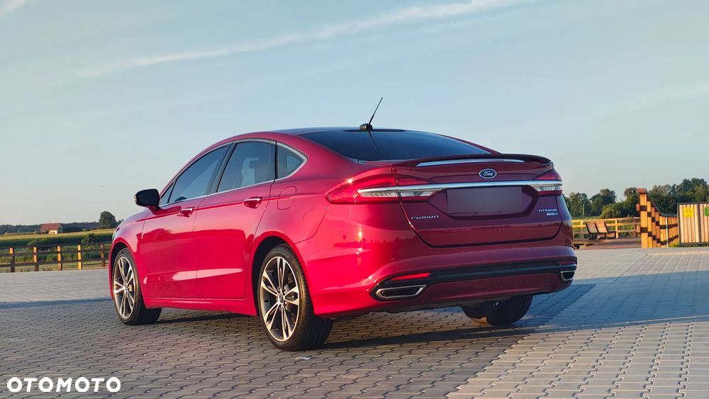 Ford Fusion 2.0 EcoBoost Titanium - 8