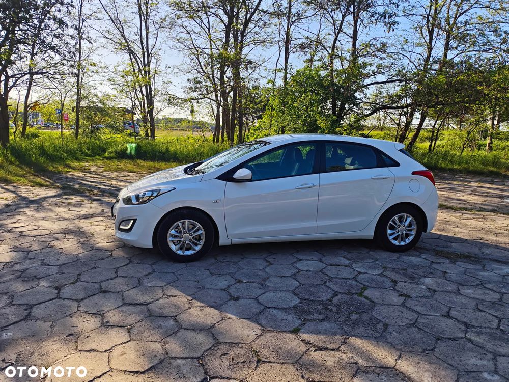 Hyundai i30 1.4 Trend - 13