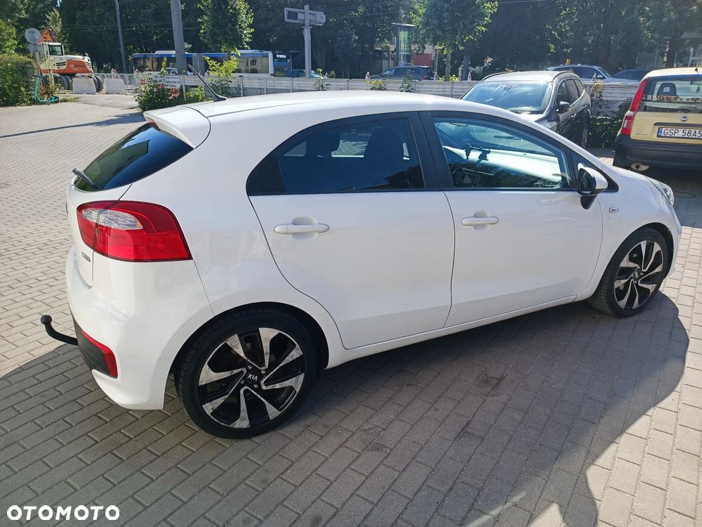 Kia Rio 1.2 Attract - 8
