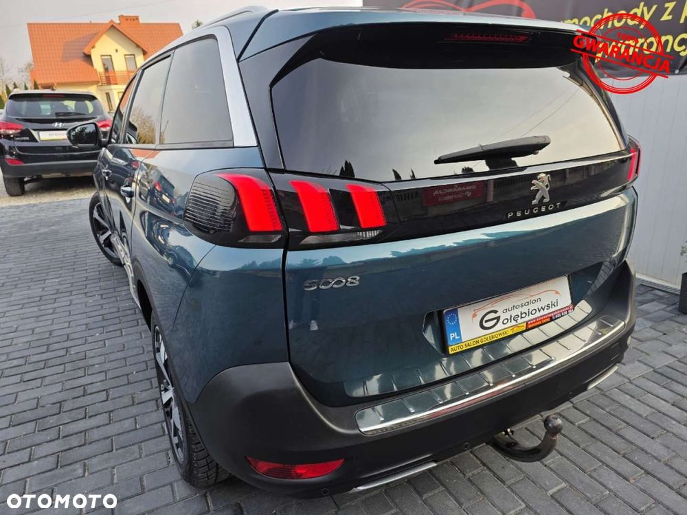 Peugeot 5008 - 8