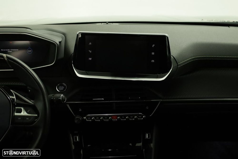 Peugeot 2008 1.2 PureTech GT EAT8 - 9