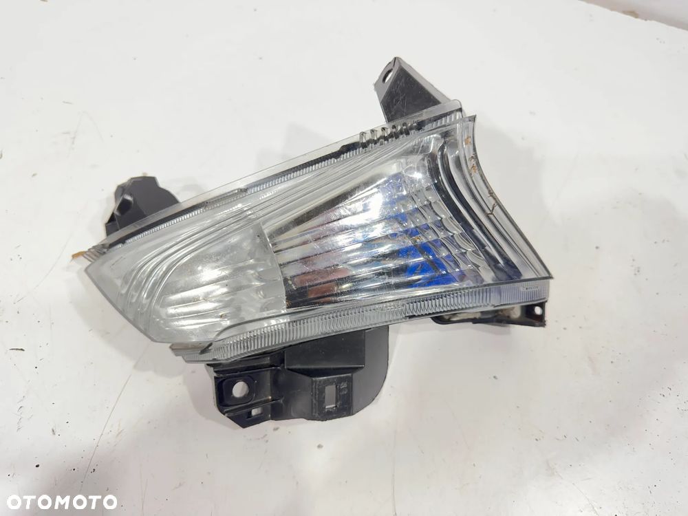 Kierunkowskaz przód lewy Honda SWT 400