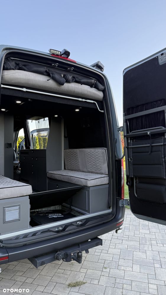 Mercedes-Benz Sprinter - 15