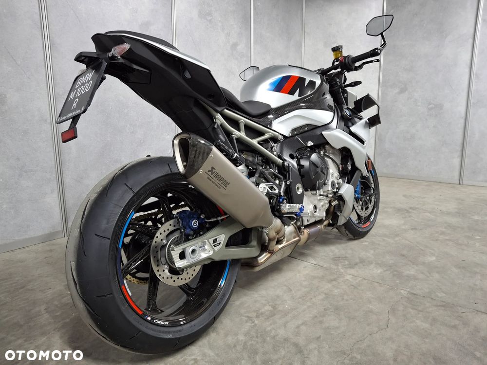 BMW S - 2