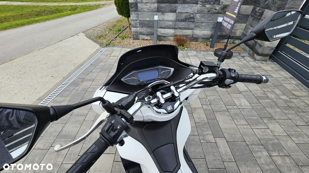 Honda PCX - 9
