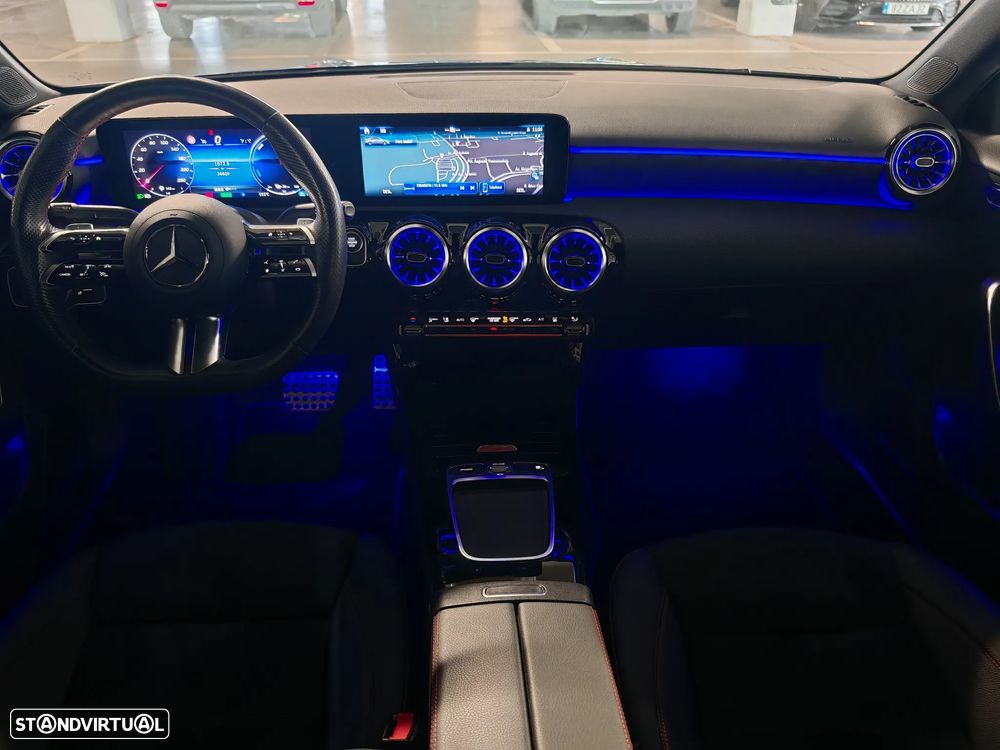 Mercedes-Benz A 250 Limousine e AMG Line - 14