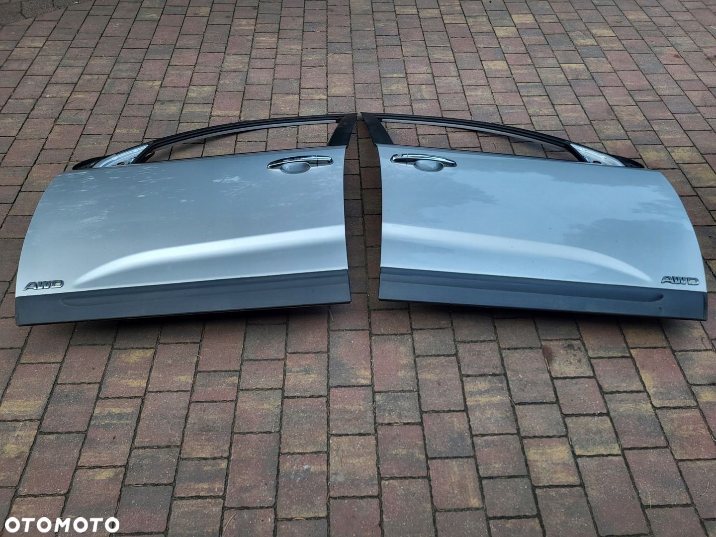 DRZWI PRAWY LEWY PRZOD KIA SORENTO II LIFT 3D - 1