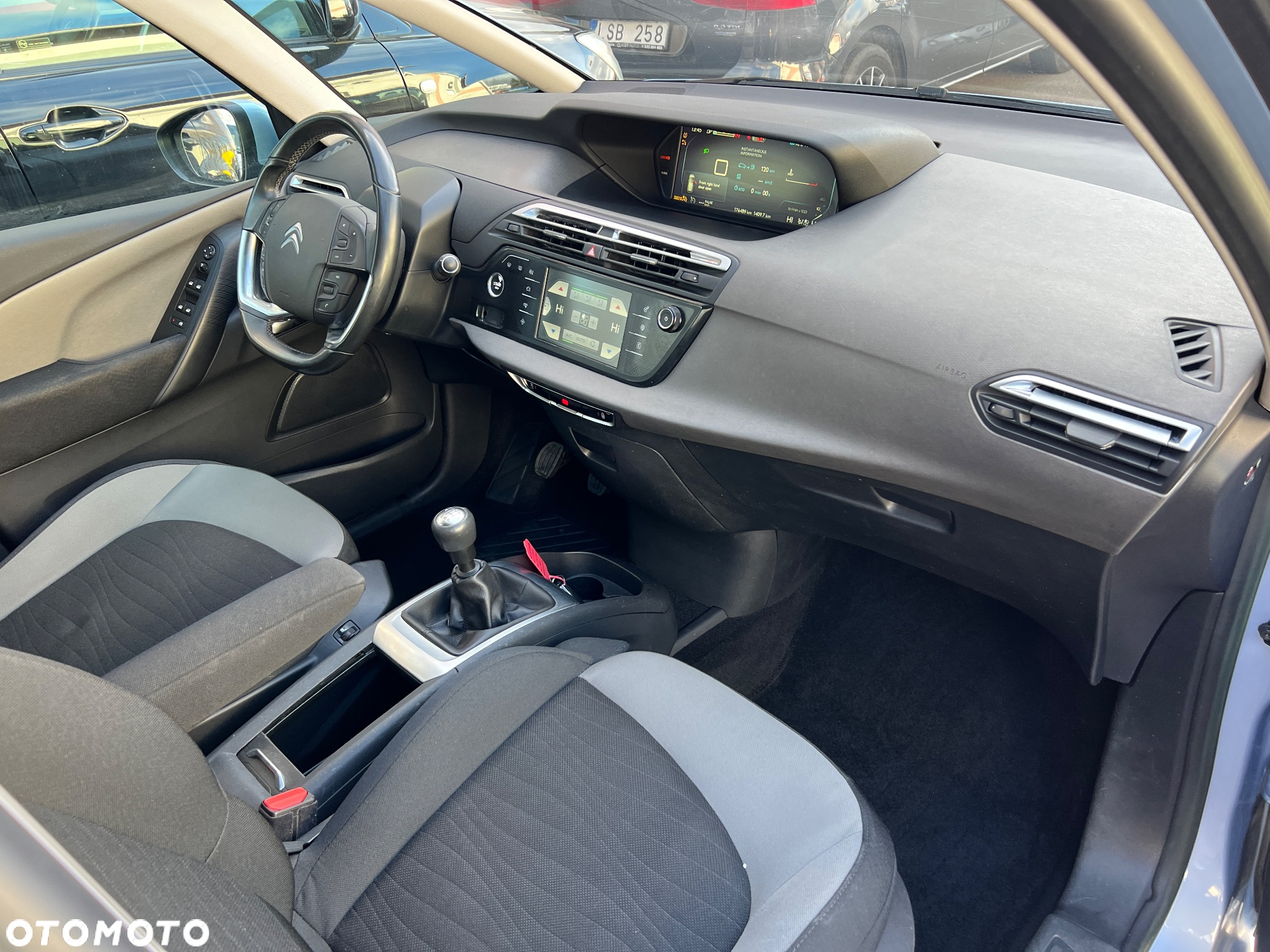 Citroën C4 Picasso e-HDi 115 Intensive - 7